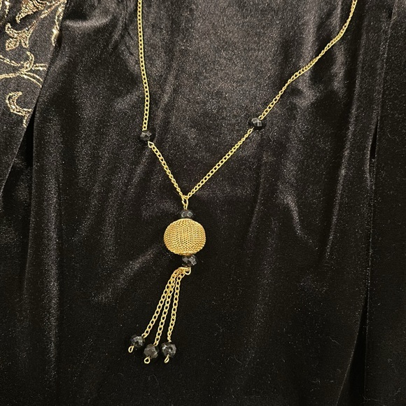 Brand new Elements Velvet Jacket Gold Glitter
Accent Two-fer - Picture 10 of 14